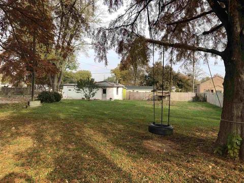 907 Lawrence St, Mitchell, IN 47446 photo 6