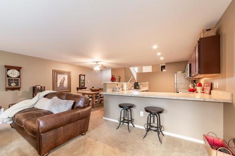 9475 S Pointe Lasalles Dr, Bloomington, IN 47401 photo 12