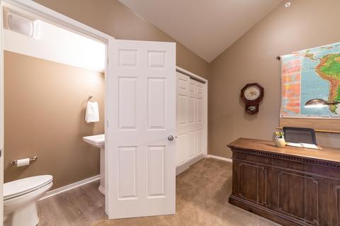 9475 S Pointe Lasalles Dr, Bloomington, IN 47401 photo 18