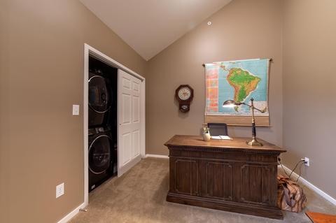 9475 S Pointe Lasalles Dr, Bloomington, IN 47401 photo 16