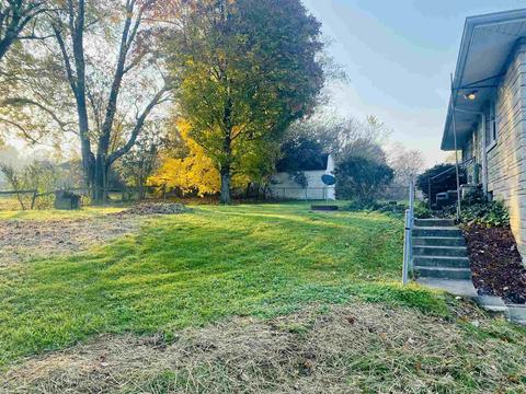 5655 S Fairfax Rd, Bloomington, IN 47401 photo 9