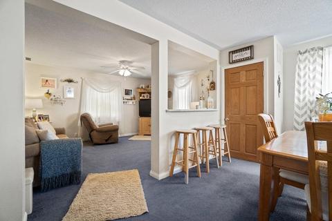 215 W Logan St, Markle, IN 46770 photo 13