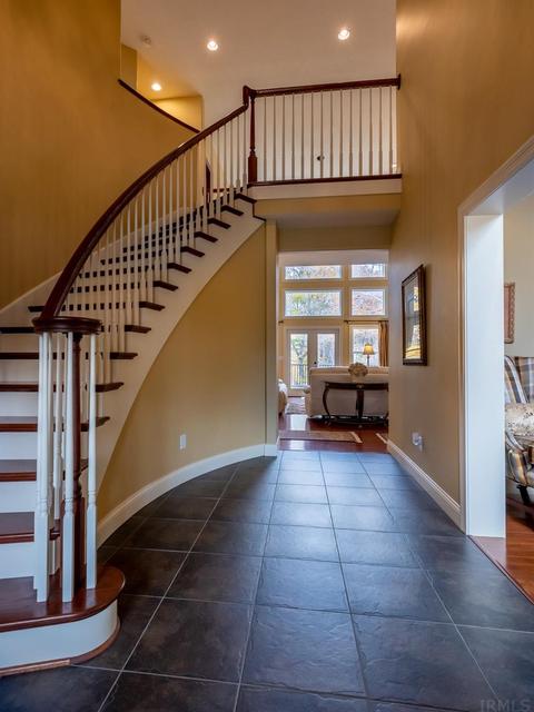 2533 E Sailor Ln, Bloomington, IN 47401 photo 3