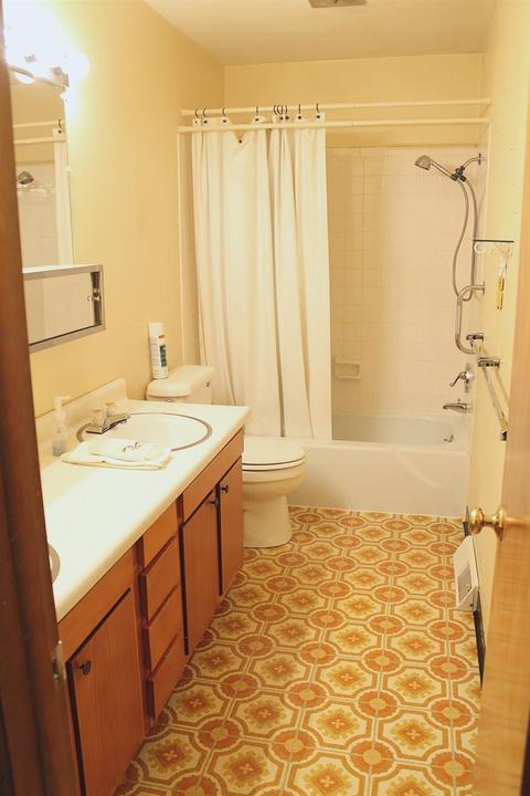 1514 E Clairmont Pl, Bloomington, IN 47401 photo 9