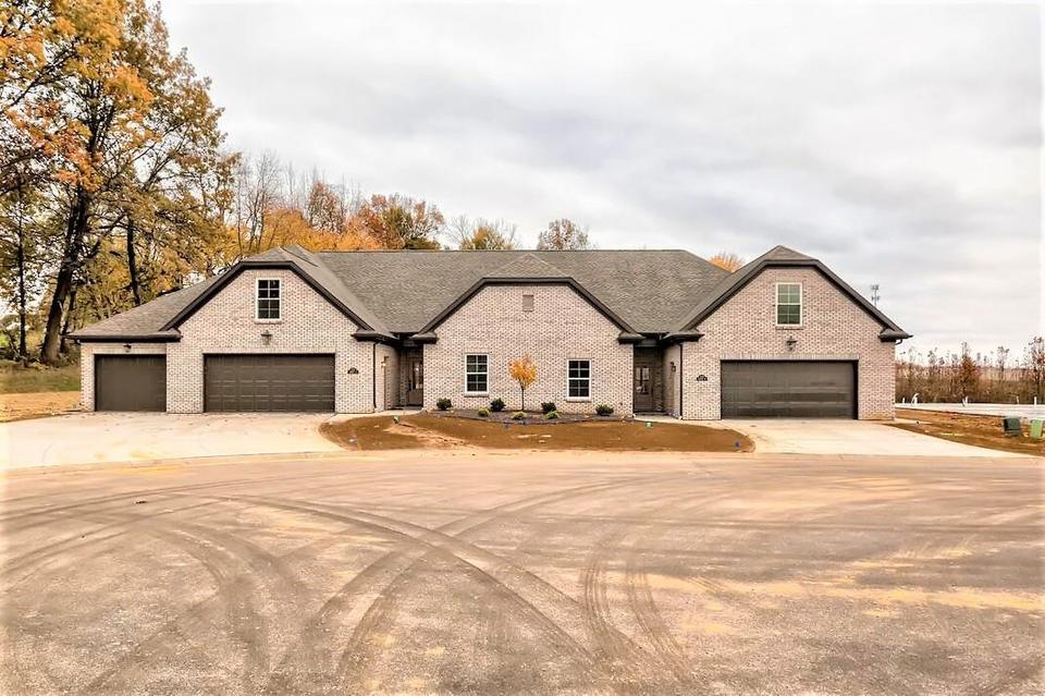 3727 Cora Ct SUITE B, Newburgh, IN 47630 28 Photos MLS 202148762 Movoto