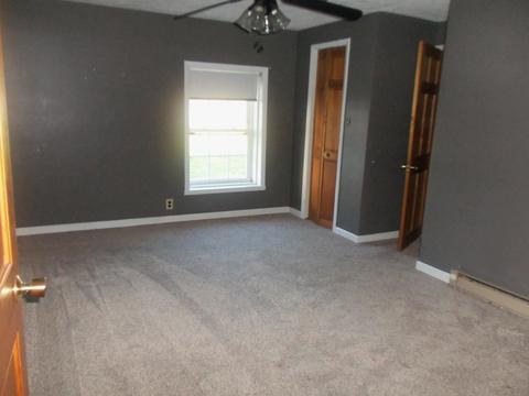588 E 3rd St, Peru, IN 46970 photo 12