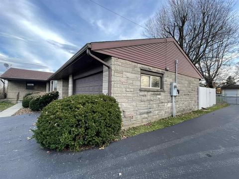 1470 W Hancock Ave, Mitchell, IN 47446 photo 2