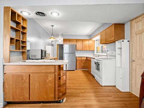 225 E Harrison Ave, Wabash, IN 46992 photo 6