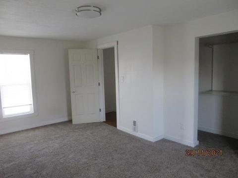 414 E Lafayette, Lagrange, IN 46761 photo 17