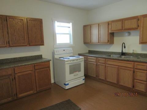 414 E Lafayette, Lagrange, IN 46761 photo 8