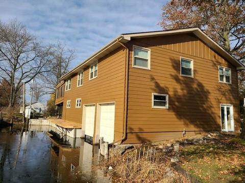 8656 E Sunset Ln, Syracuse, IN 46567 photo 2