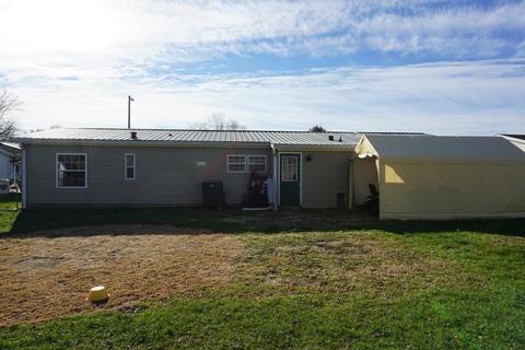 325 Diana St, Mitchell, IN 47446 photo 8