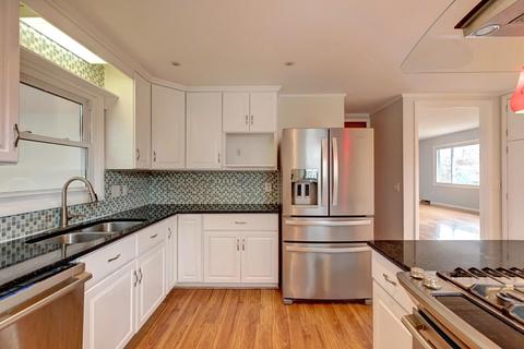 2225 E Queens Way, Bloomington, IN 47401 photo 18