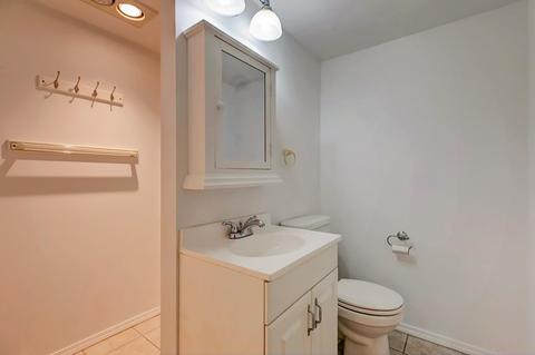 2225 E Queens Way, Bloomington, IN 47401 photo 30