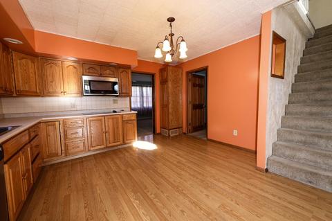 813 E 9th St, Auburn, IN 46706 photo 7