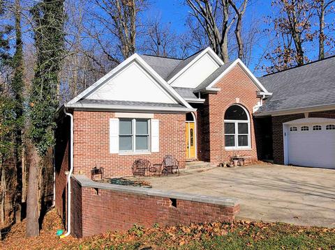 3774 E Regents Ct, Bloomington, IN 47401 photo 2