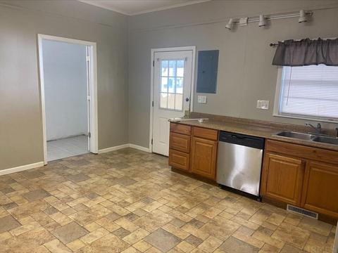 421 E Third St, Mount Vernon, IN 47620 photo 8