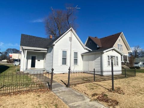 421 E Third St, Mount Vernon, IN 47620 photo 1