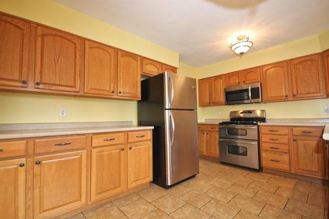52131 Cheryl Dr, Granger, IN 46530 photo 9