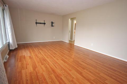 52131 Cheryl Dr, Granger, IN 46530 photo 4