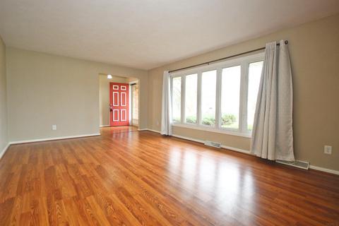 52131 Cheryl Dr, Granger, IN 46530 photo 5