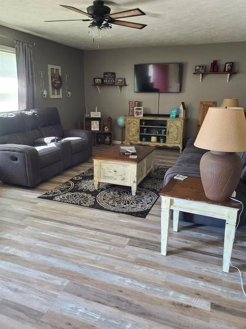 755 N 450 E, Lagrange, IN 46761 photo 2