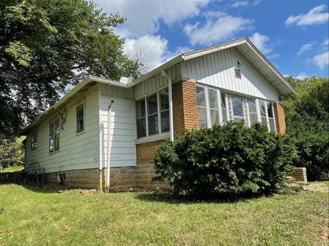 1919 14th St, Bedford, IN 47421 photo 2