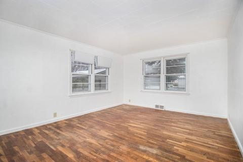308 Broad Ave, Nappanee, IN 46550 photo 13