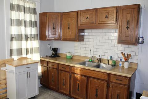 309 E 3rd St, Brookston, IN 47923 photo 5