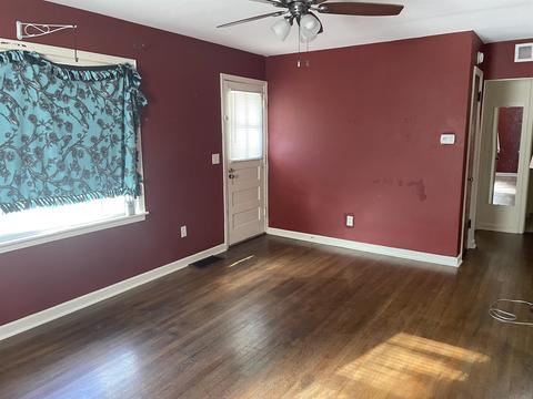 2012 S Hackley St, Muncie, IN 47302 photo 3