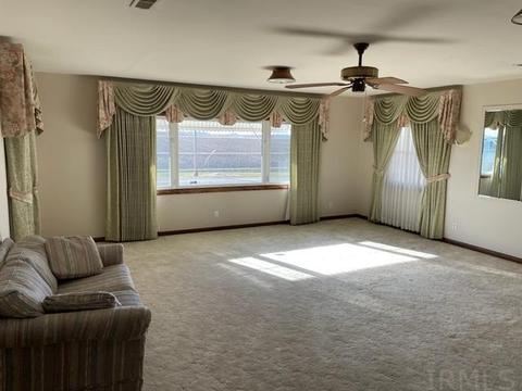 406 E Chestnut St, Chalmers, IN 47929 photo 3