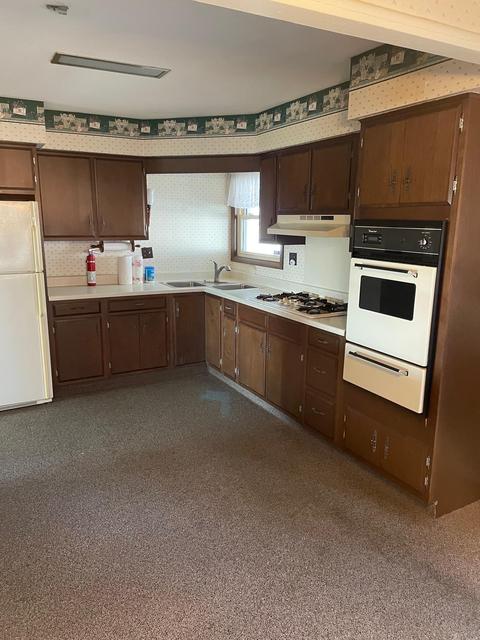 406 E Chestnut St, Chalmers, IN 47929 photo 8