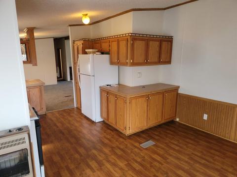 751 E Short St, Winchester, IN 47394 photo 2