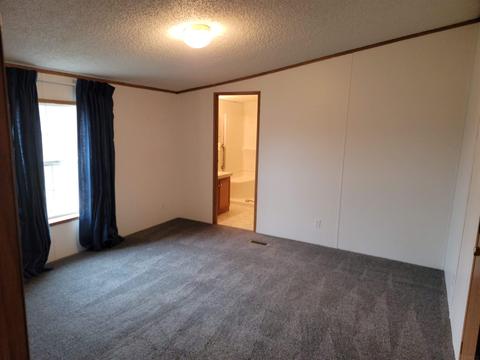 751 E Short St, Winchester, IN 47394 photo 6