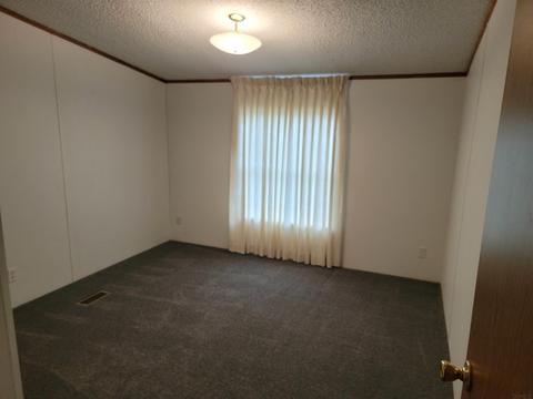 751 E Short St, Winchester, IN 47394 photo 7