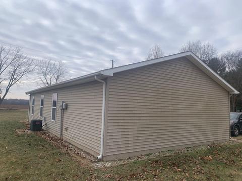 12217 W Ranch Ln, Delphi, IN 46923 photo 2