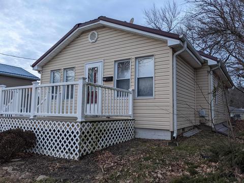 310 E Walnut St, Odon, IN 47562 photo 3