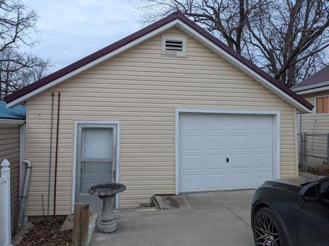 310 E Walnut St, Odon, IN 47562 photo 4