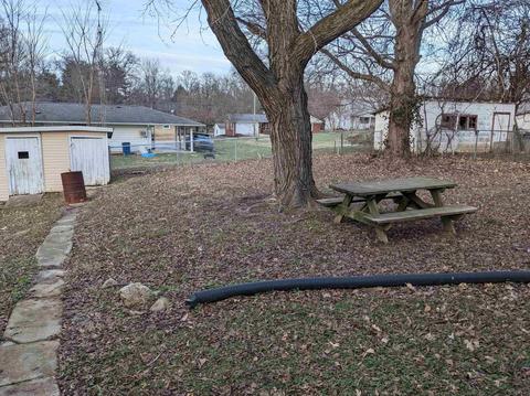 310 E Walnut St, Odon, IN 47562 photo 8