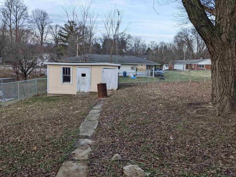 310 E Walnut St, Odon, IN 47562 photo 9