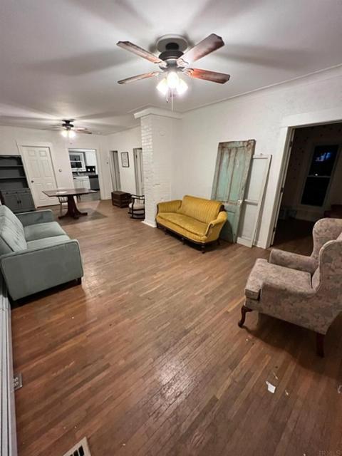 608 E King St, Garrett, IN 46738 photo 5