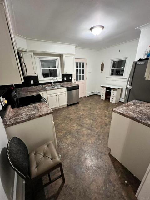 608 E King St, Garrett, IN 46738 photo 9
