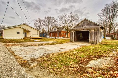 213 E Walnut St, Akron, IN 46910 photo 36