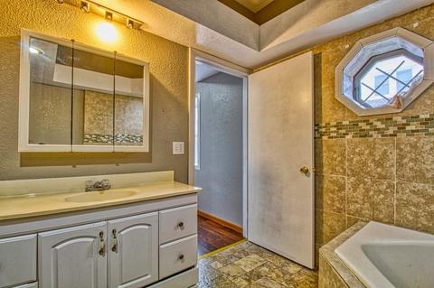 213 E Walnut St, Akron, IN 46910 photo 22