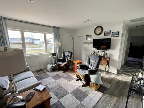 227 E Bragg Ave, Upland, IN 46989 photo 7