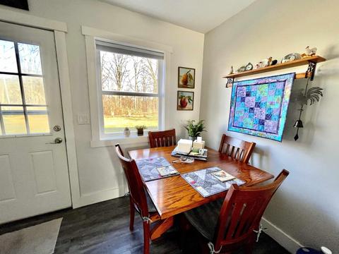 227 E Bragg Ave, Upland, IN 46989 photo 17