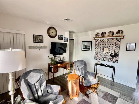 227 E Bragg Ave, Upland, IN 46989 photo 6