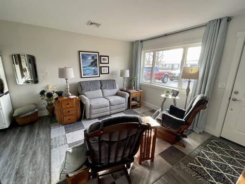 227 E Bragg Ave, Upland, IN 46989 photo 8