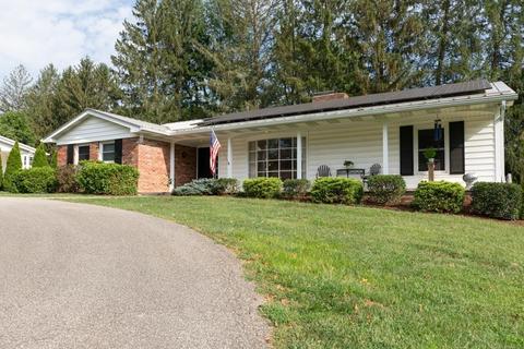 1641 S Pickwick Pl, Bloomington, IN 47401 photo 1