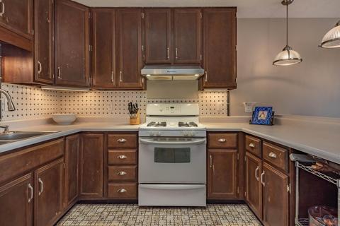1100 E Carnaby St, Bloomington, IN 47401 photo 14